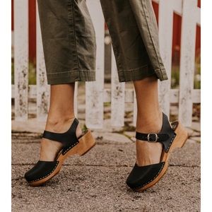 Mia Sofia Clogs